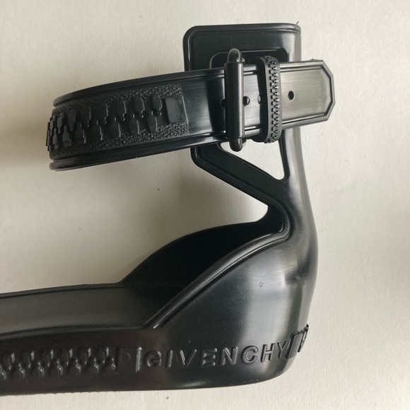 Givenchy Black Synthetic Ankle Strap Sandals size EUR 36, US 5.5 - Picture 10 of 16